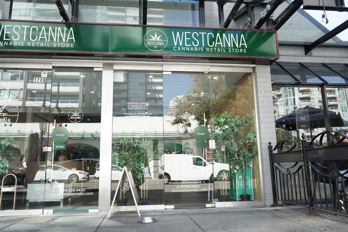 1286 Robson Street Vancouver, British Columbia V6E 1C2 - Canada